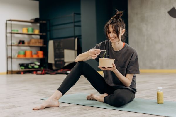 What are the best practices for UK sports clubs to enhance athlete nutrition?